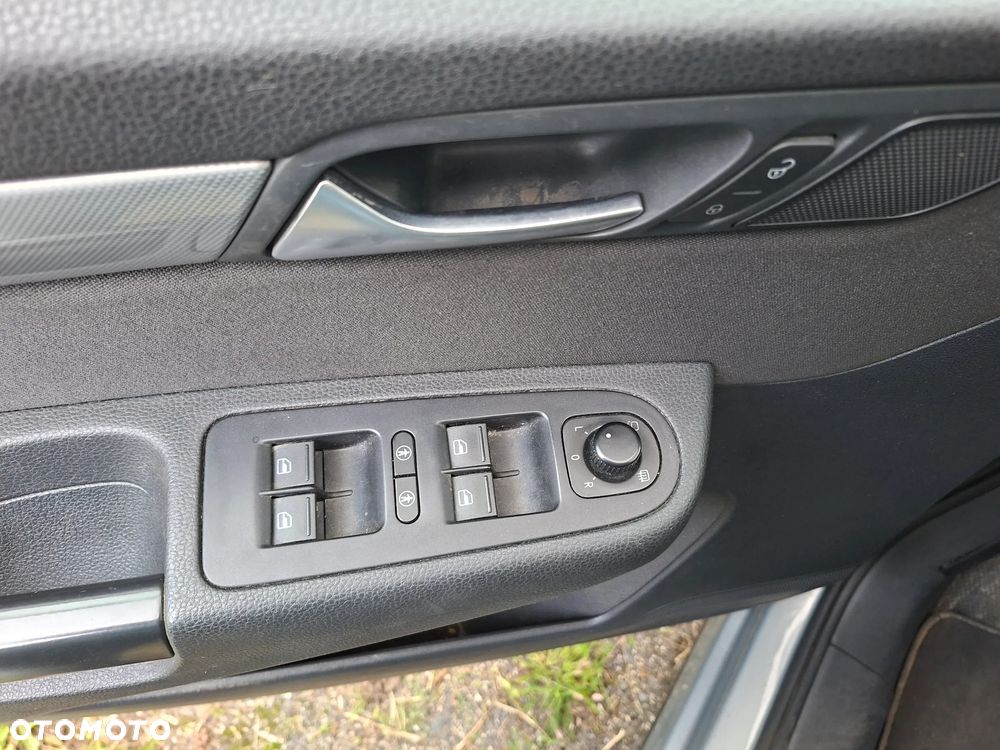Volkswagen Sharan - 7