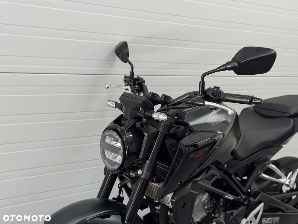 Honda CB - 15