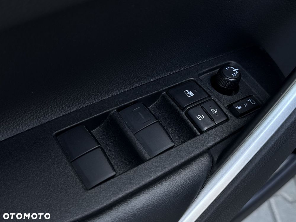 Toyota Corolla Cross - 23