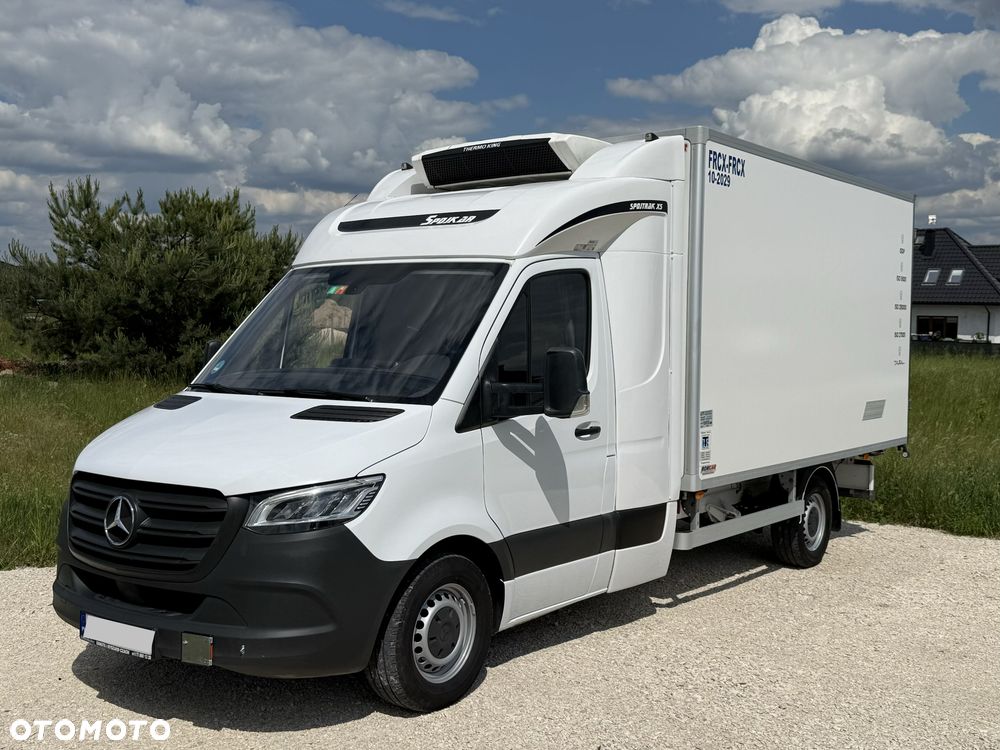 Mercedes-Benz Sprinter - 20