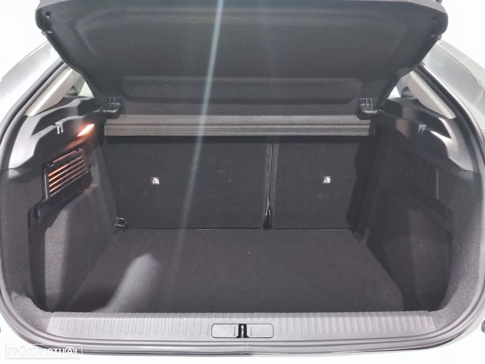 Citroën C4 1.2 Hybrid Plus e-DSC6 - 34