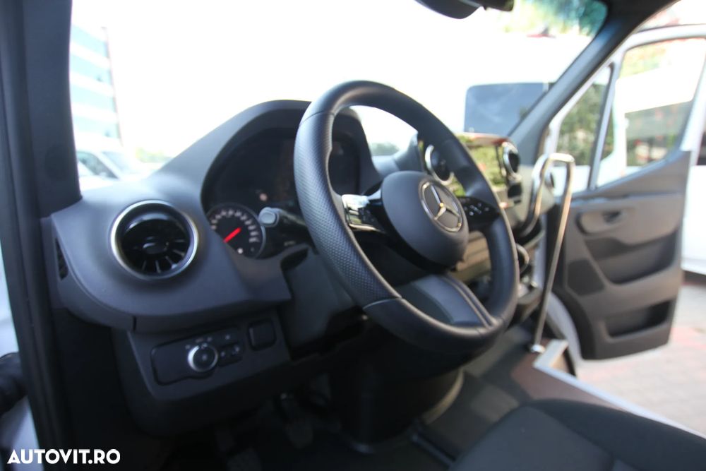 Mercedes-Benz sprinter 517 22+1+1 *stock* - 13