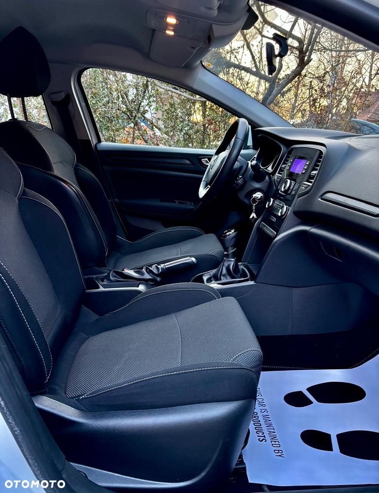 Renault Megane 1.6 SCe Life - 11