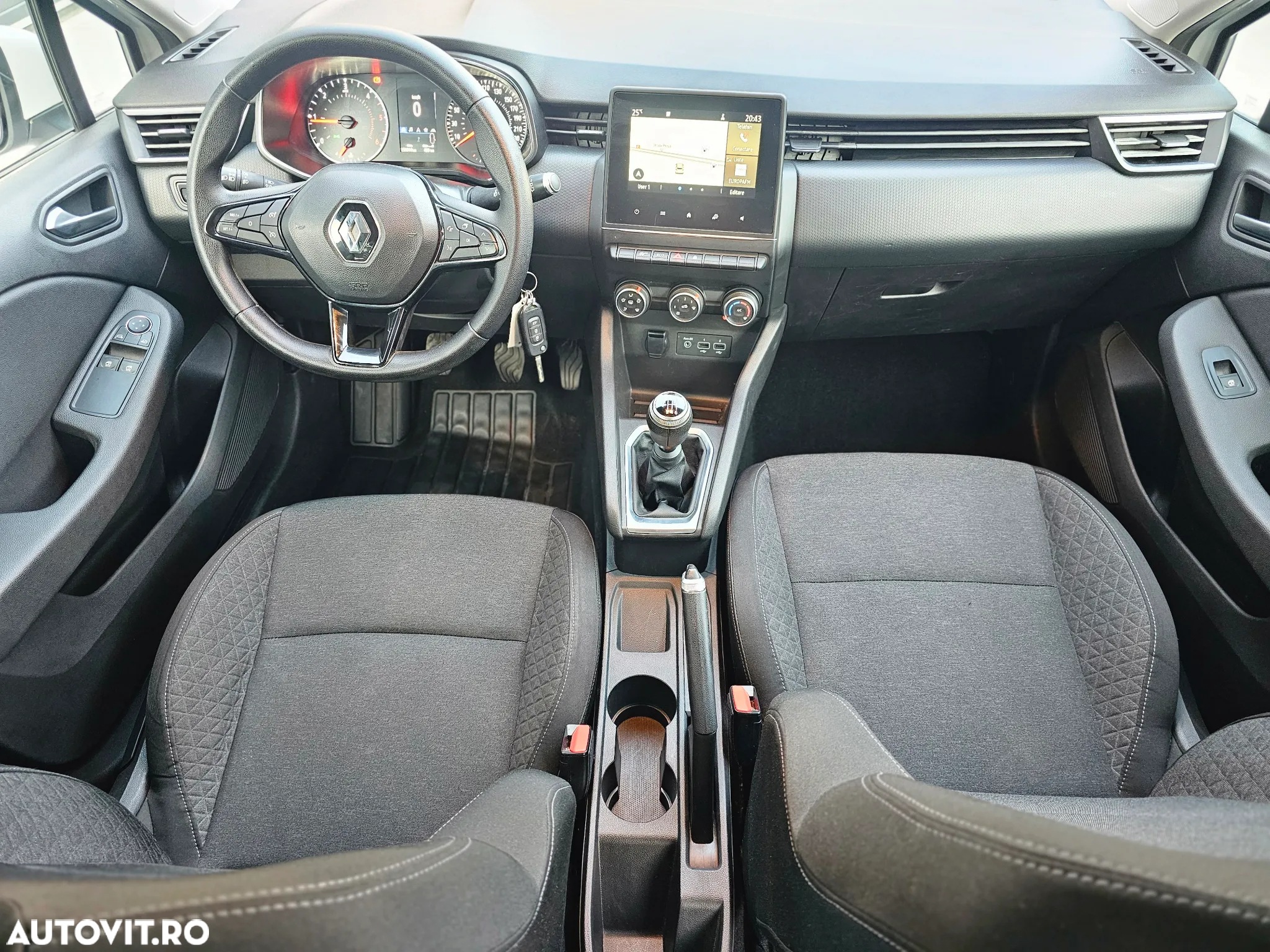 Renault Clio BLUE dCi 85 BUSINESS EDITION - 3