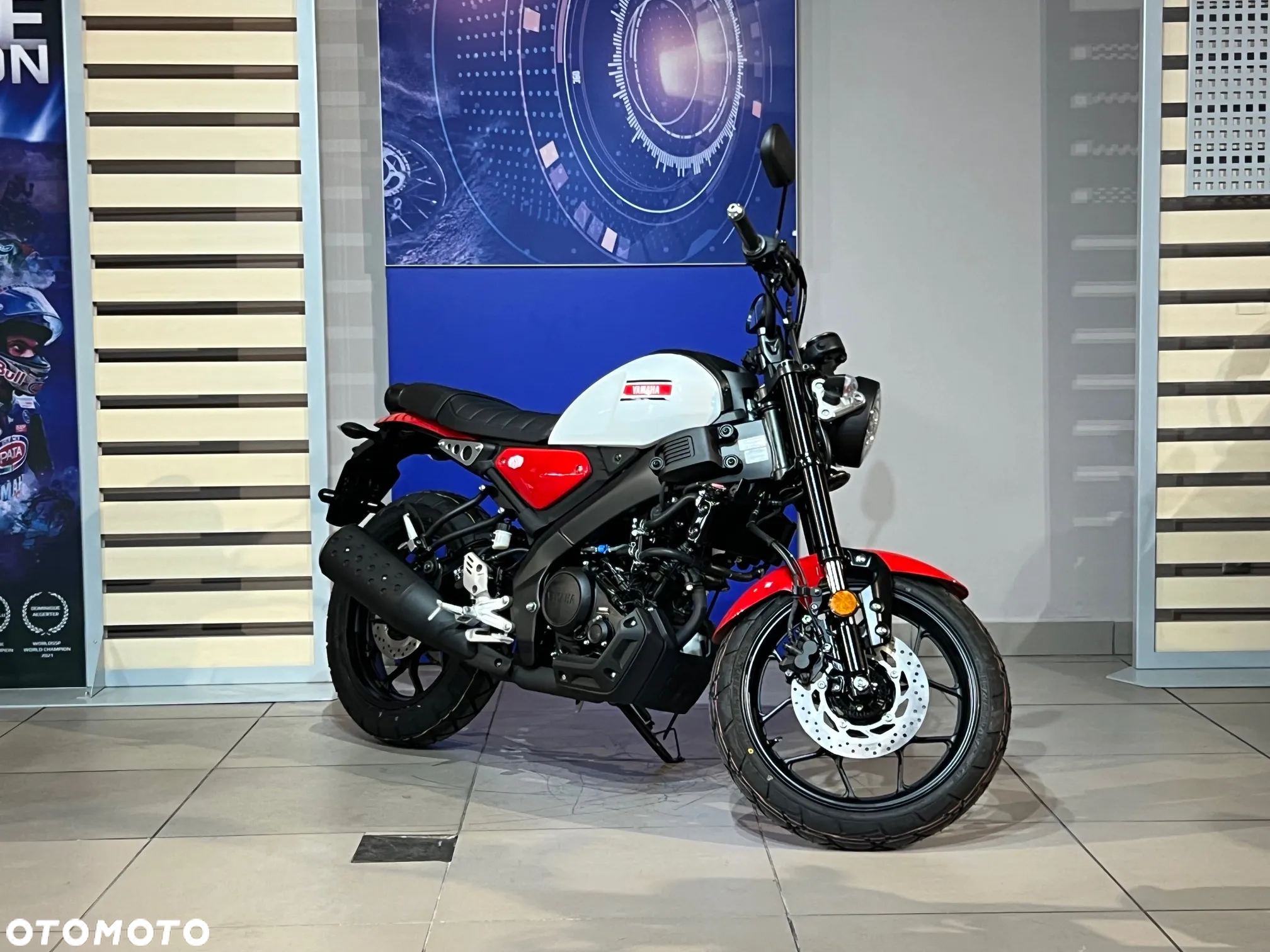 Yamaha XSR - 9