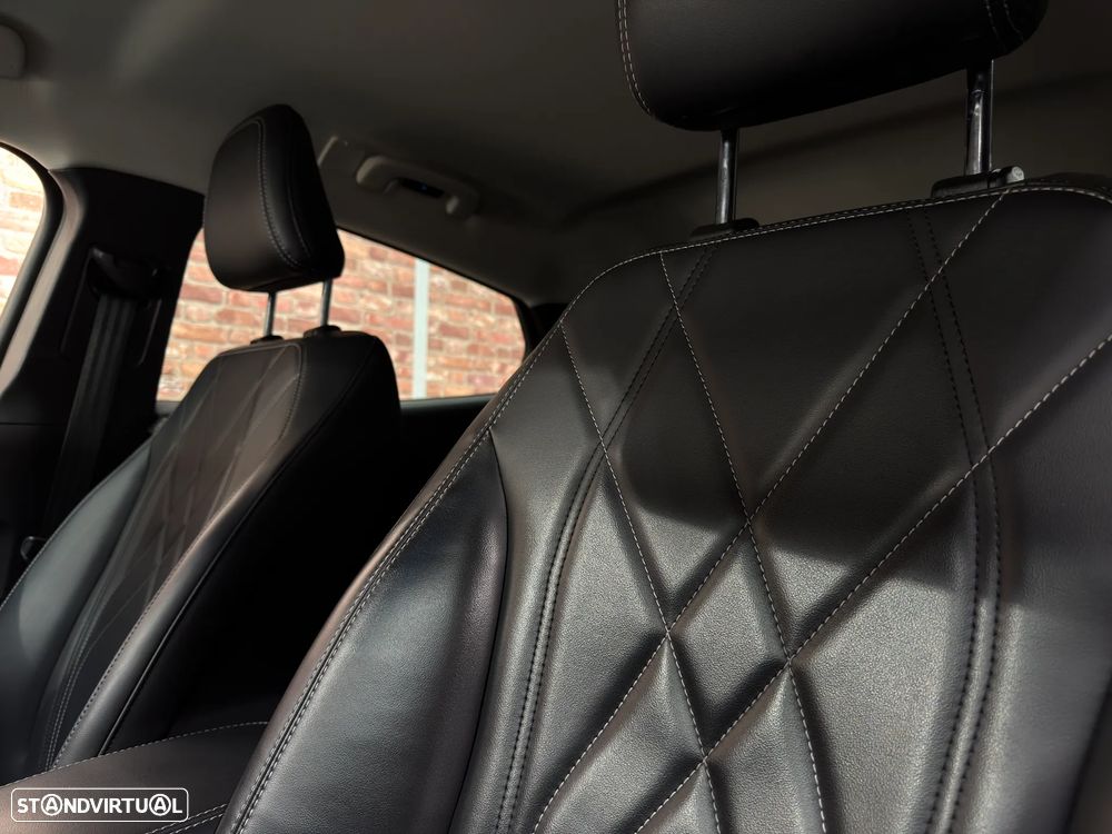 Ford Mustang Mach-E Standard - 10