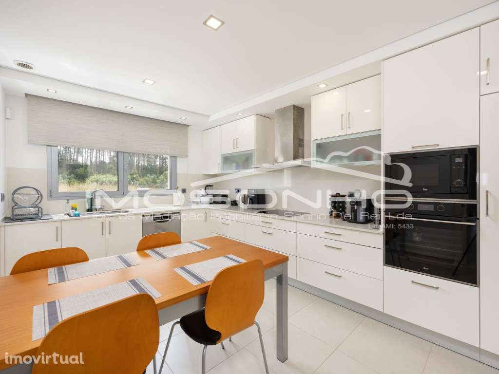 Moradia T4 Individual com Piscina - Grande imagem: 4/40