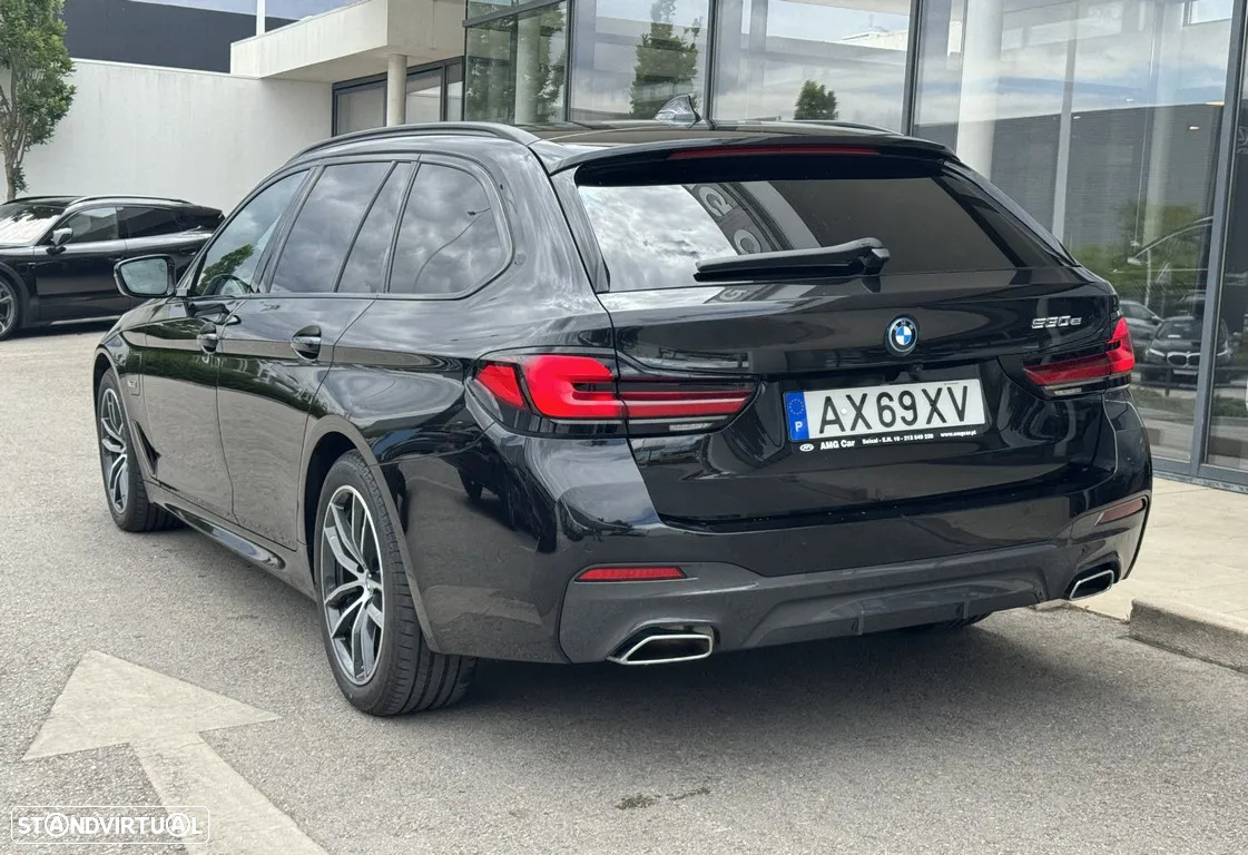 BMW 530 e Pack Desportivo M - 17