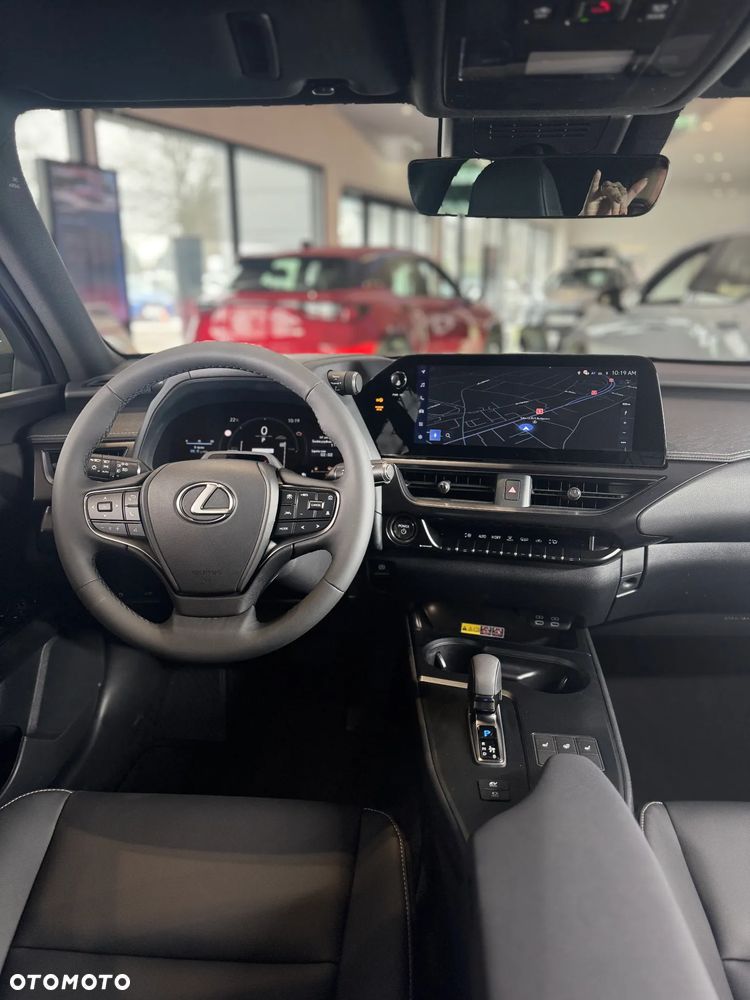 Lexus UX - 8