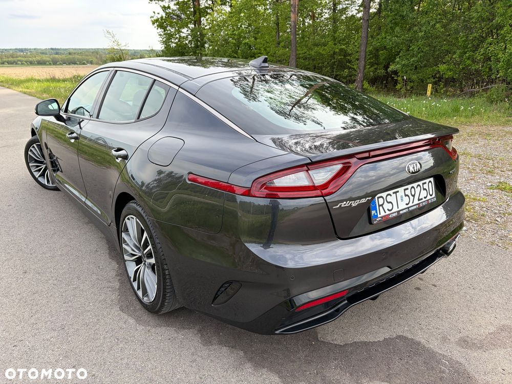 Kia Stinger - 5