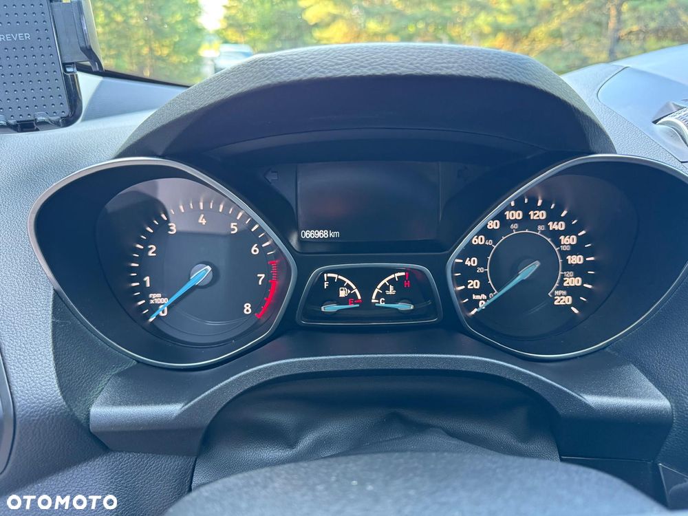 Ford Kuga 1.5 EcoBoost 4x4 SYNC - 13