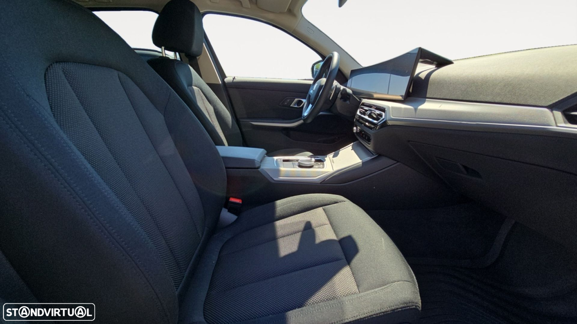 BMW 320 e Touring Auto - 3