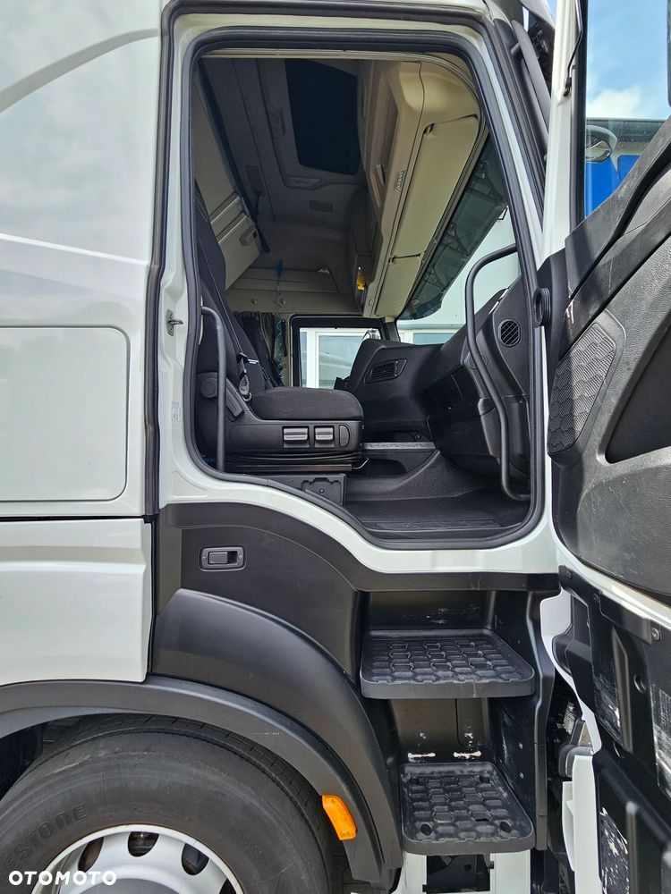 Iveco S-WAY 460KM - 11