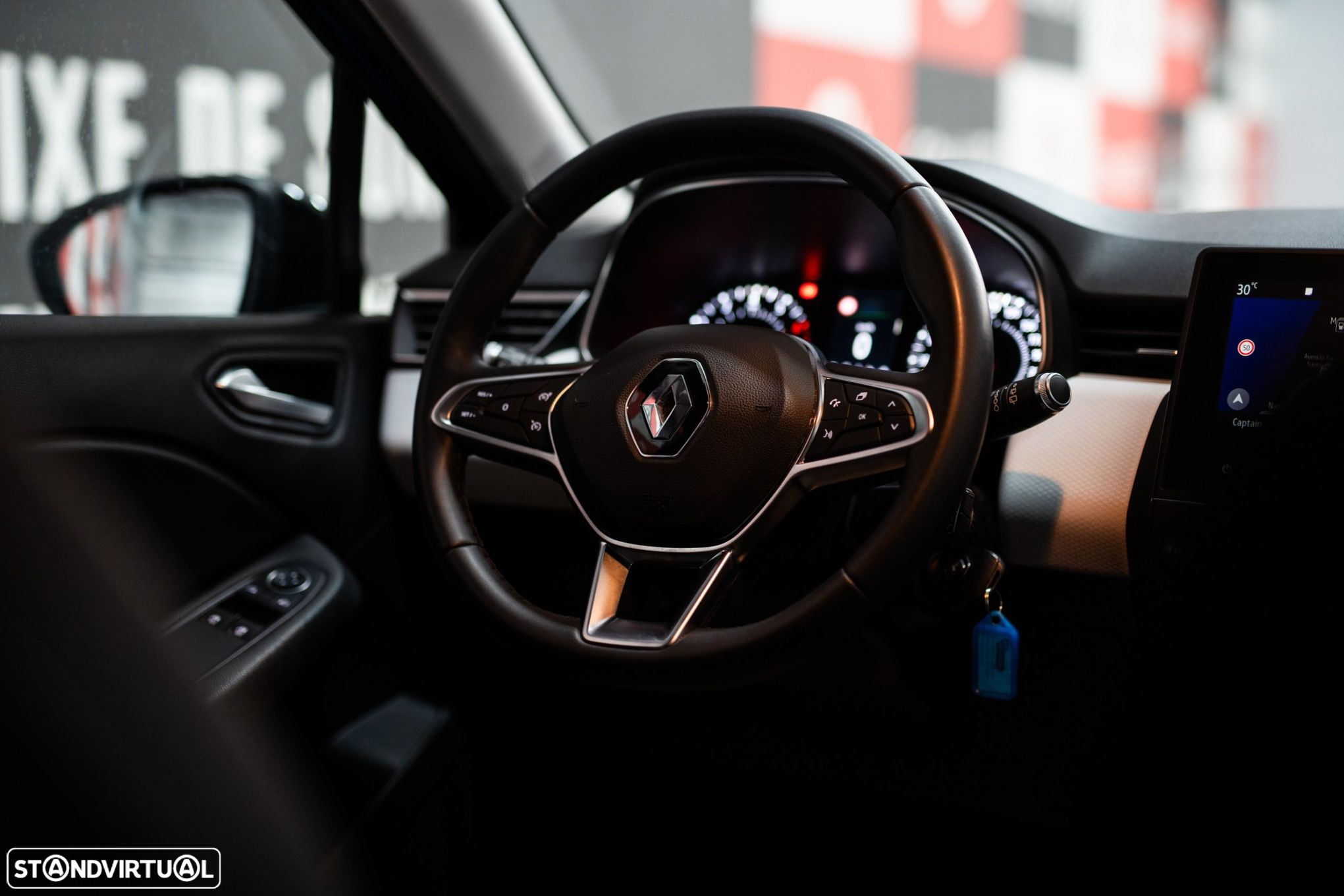 Renault Clio 1.0 TCe Limited CVT - 12