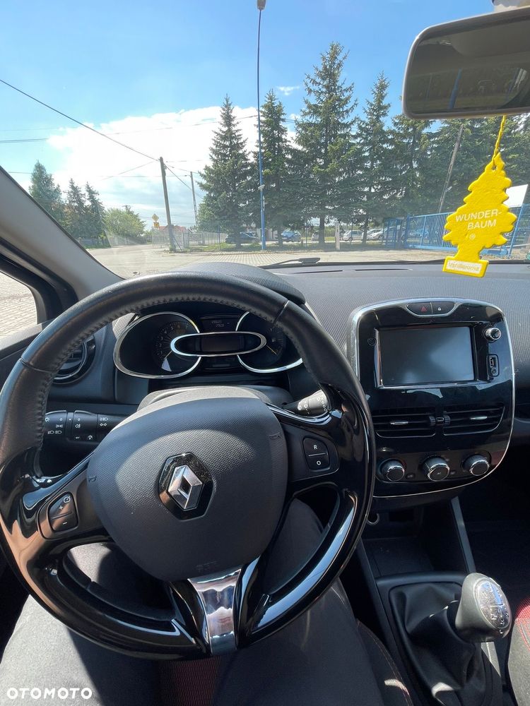 Renault Clio - 9