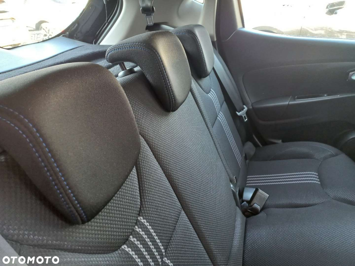 Renault Clio - 19