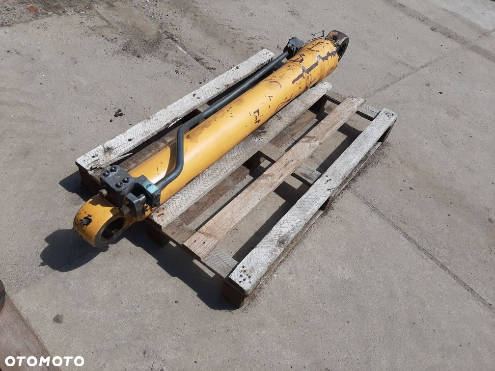 Siłownik hydrauliczny do łyżki koparka liebherr r 914 - 2