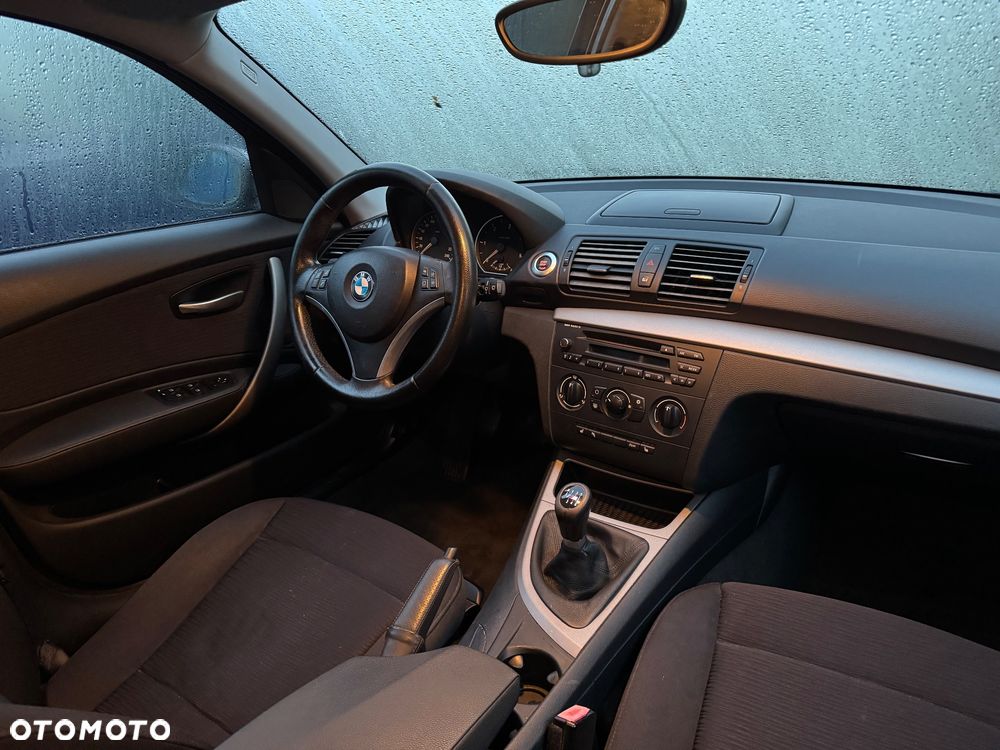 BMW Seria 1 118d DPF Edition Sport - 12