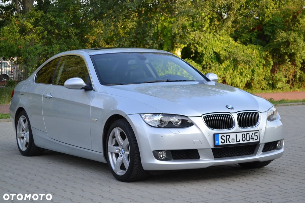 BMW Seria 3 325i - 18