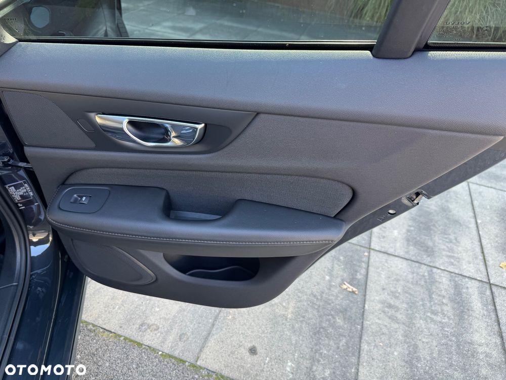 Volvo V60 D3 Geartronic Momentum Pro - 29