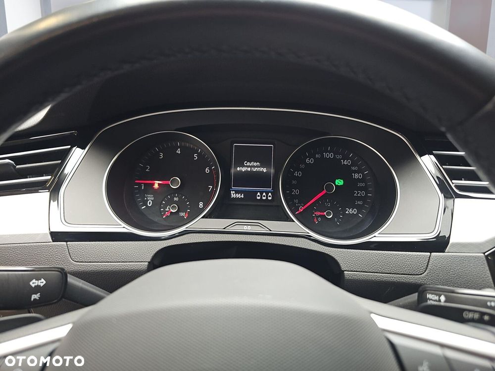 Volkswagen Passat Variant - 16