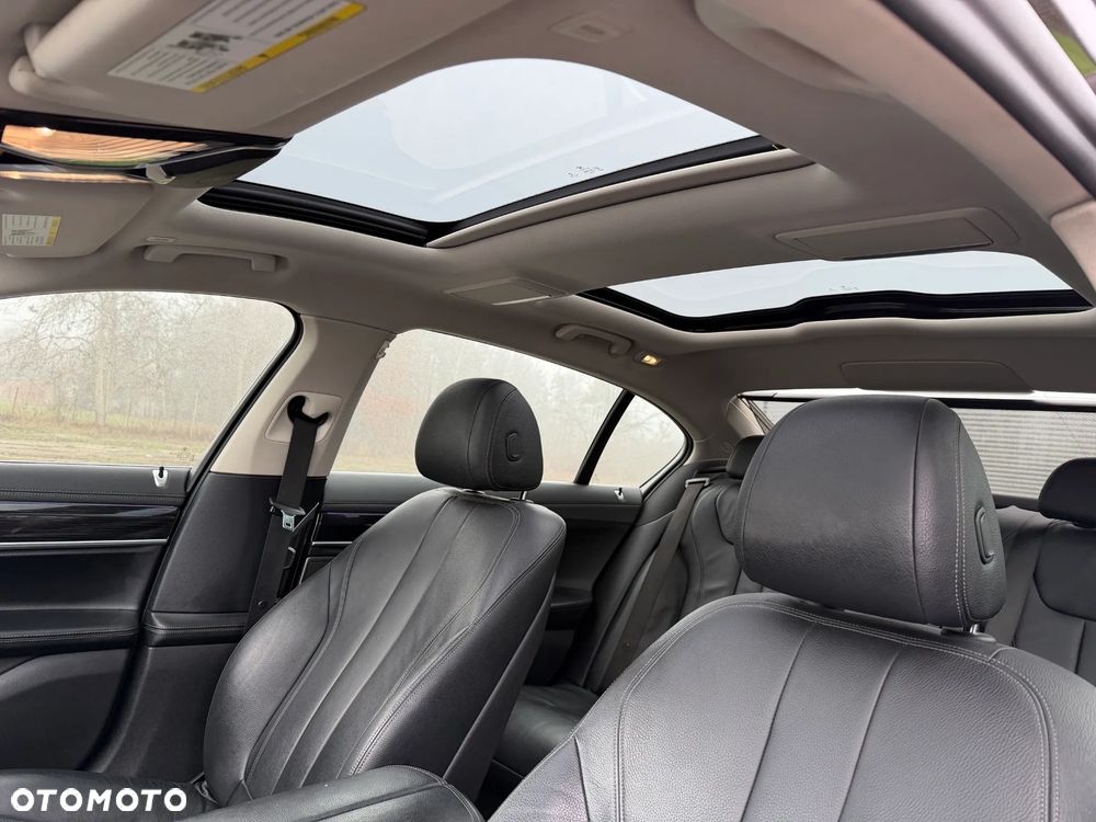 BMW Seria 7 740Li - 14