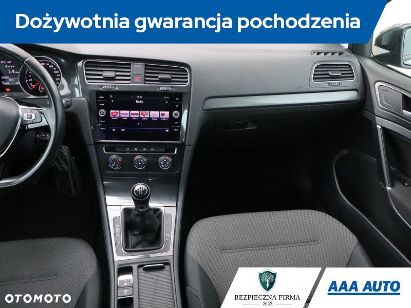 Volkswagen Golf Variant - 10