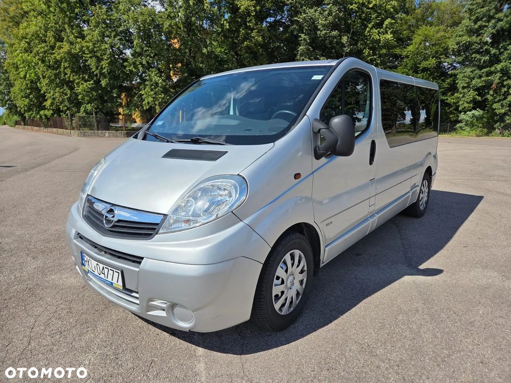 Opel Vivaro - 1