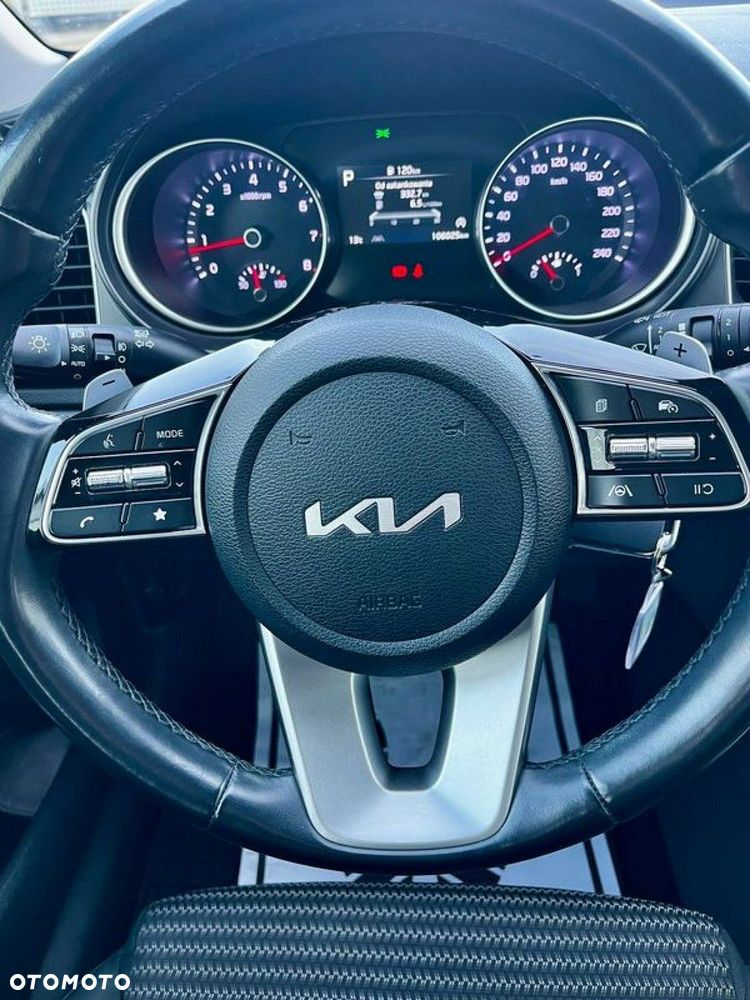 Kia Ceed 1.5 T-GDI M DCT - 16
