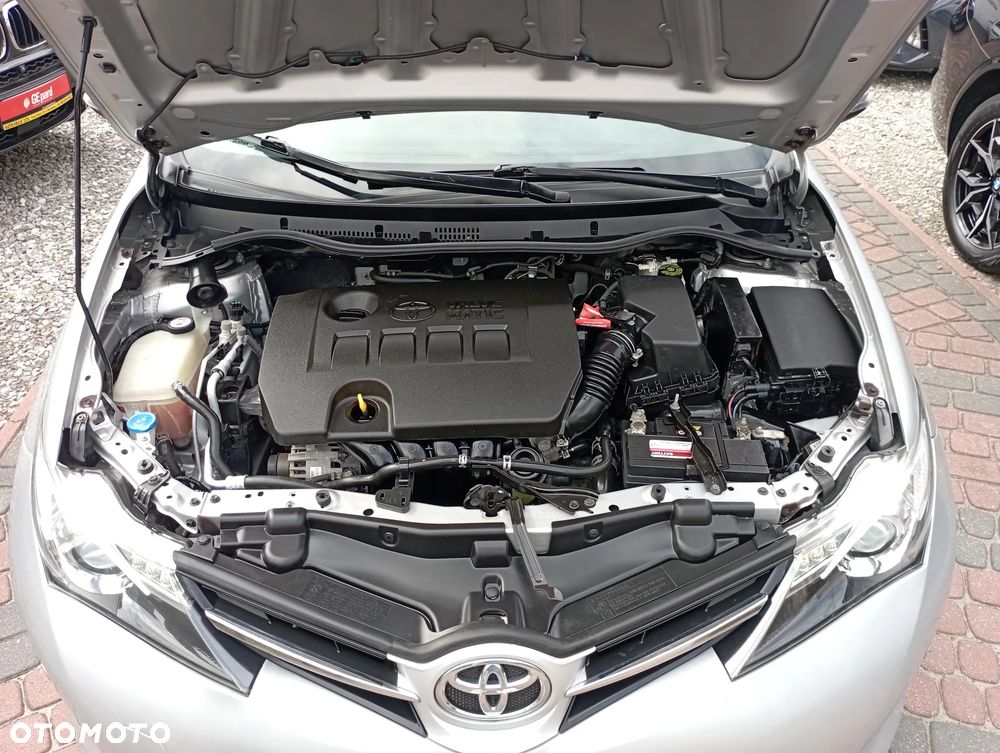 Toyota Auris 1.6 Dynamic - 27