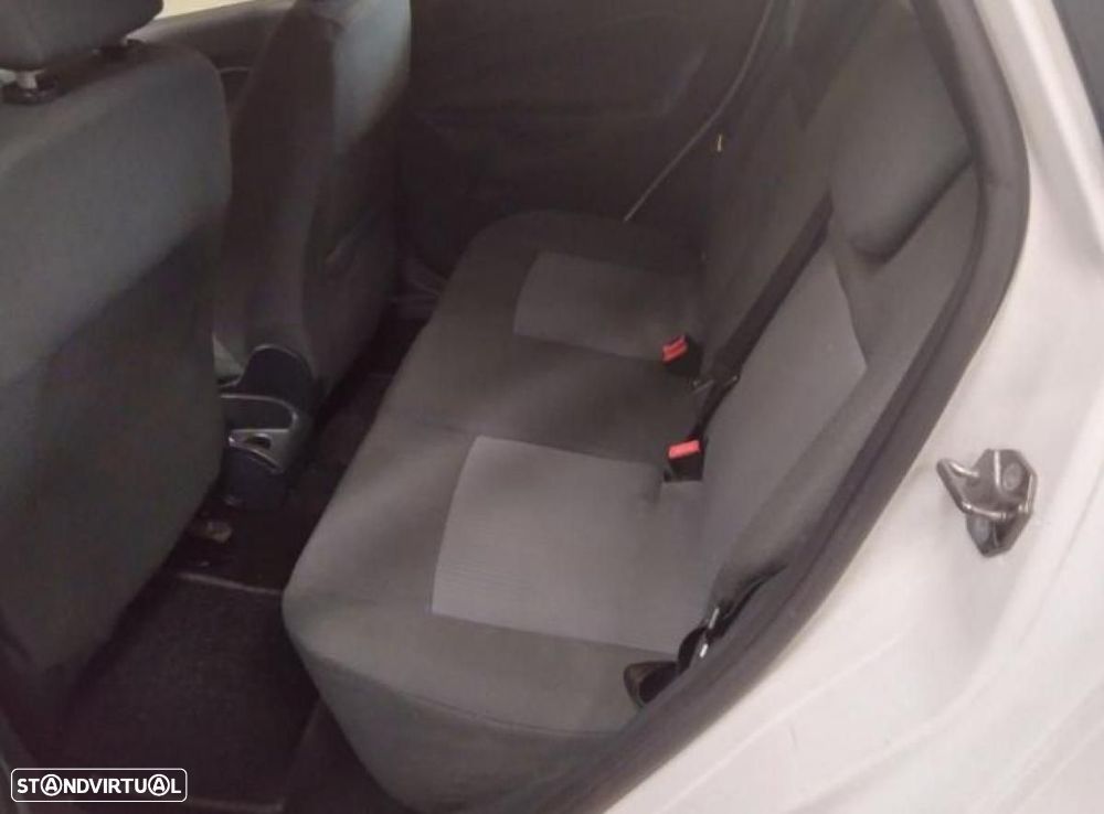 Ford Fiesta - 4