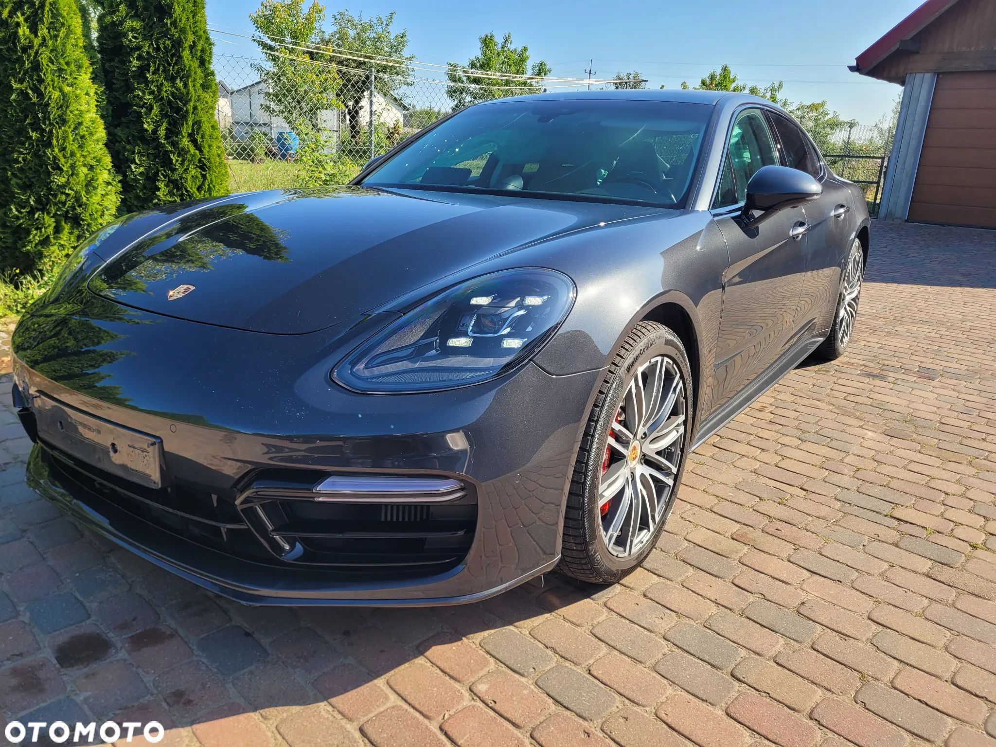 Porsche Panamera 4 E-Hybrid - 1