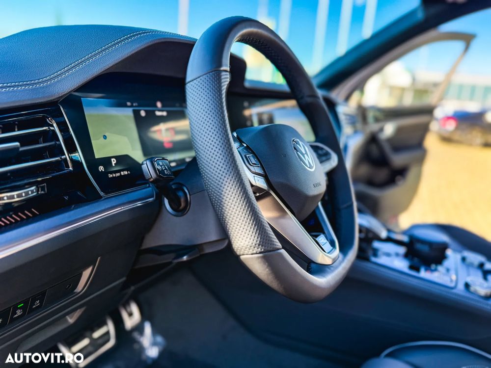 Volkswagen Touareg V6 TDI 4MOTION R-Line - 15