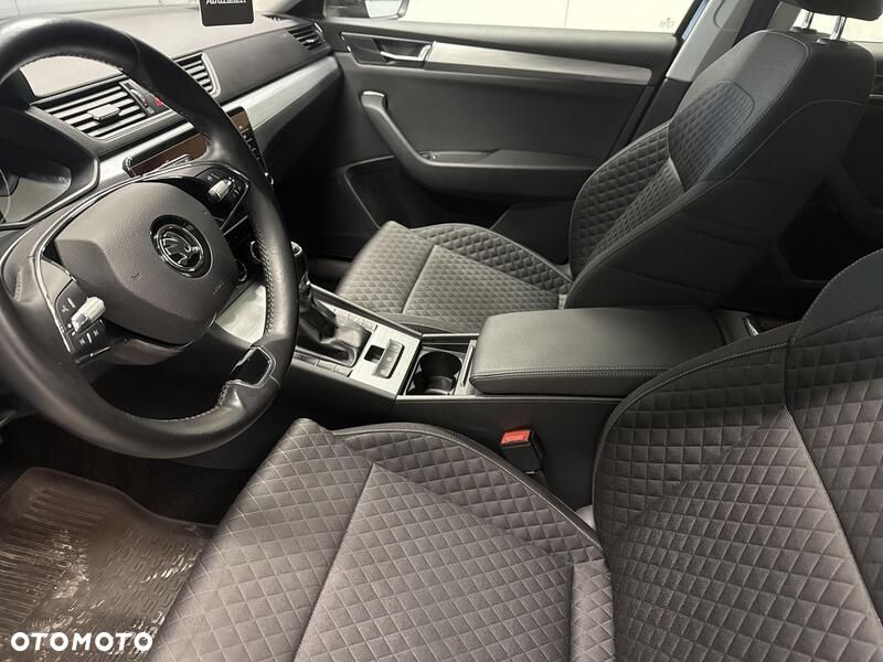 Skoda Superb 2.0 TDI SCR Ambition - 11