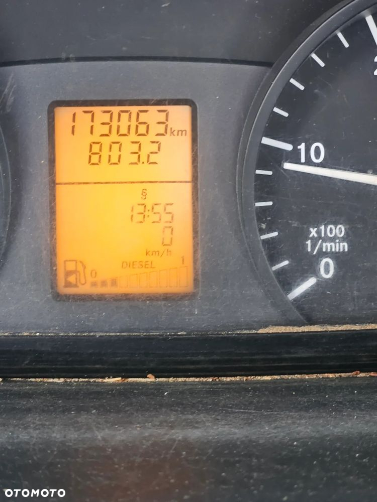 Mercedes-Benz Sprinter - 23