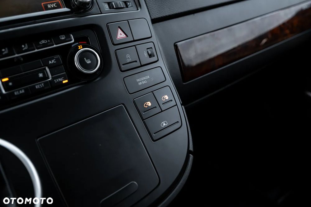 Volkswagen Transporter Multivan DSG BMT Highline - 22