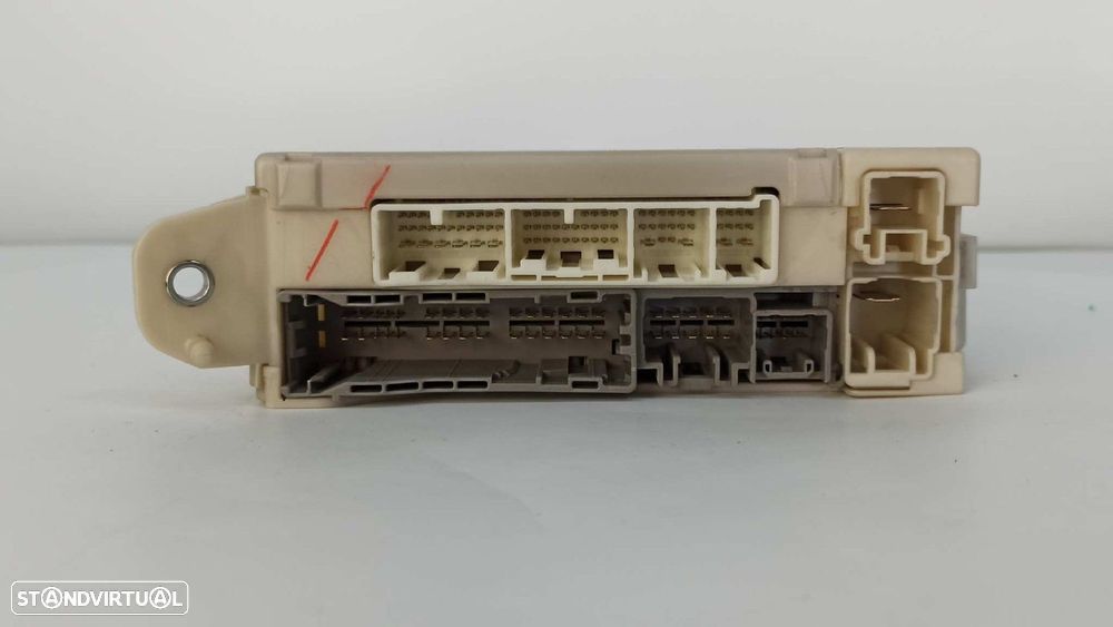 CAIXA DE RELÉS/ FUSÍVEIS LEXUS IS200 (DS2/IS2) 220D - 5
