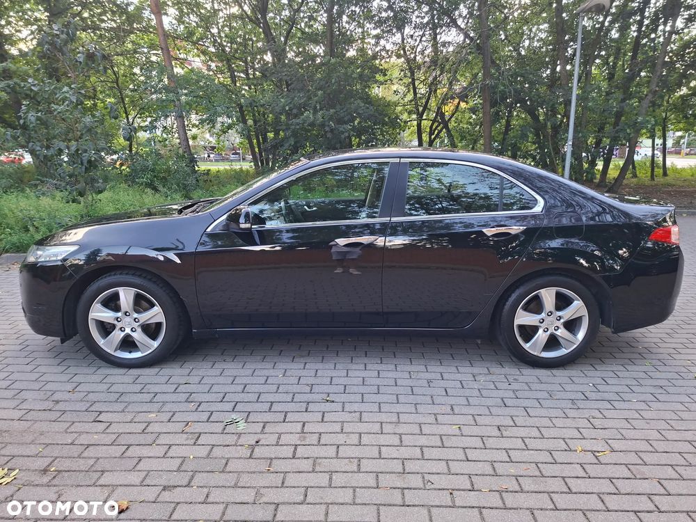 Honda Accord 2.0 Lifestyle - 11