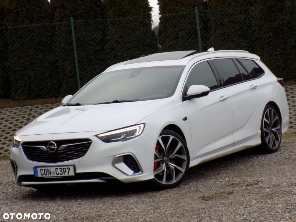 Opel Insignia - 1