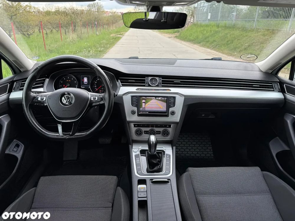Volkswagen Passat - 35