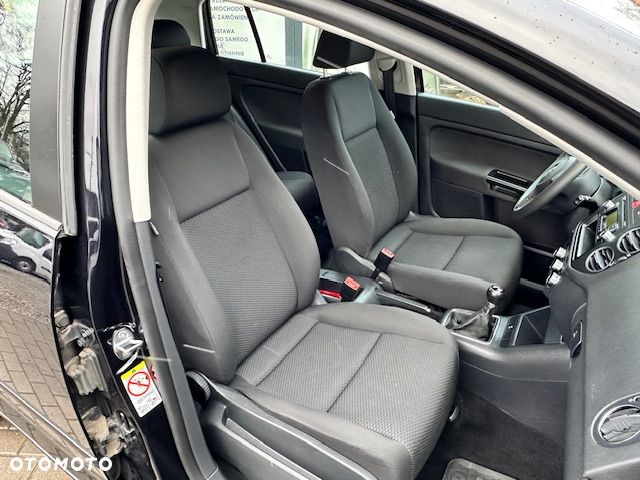 Volkswagen Golf Plus 2.0 TDI DPF Comfortline - 8