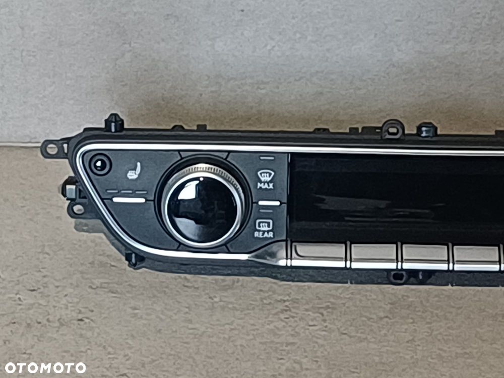NR 97 Panel nawiewu klimatyzacji Audi A4 B9 8W0820043G - 3