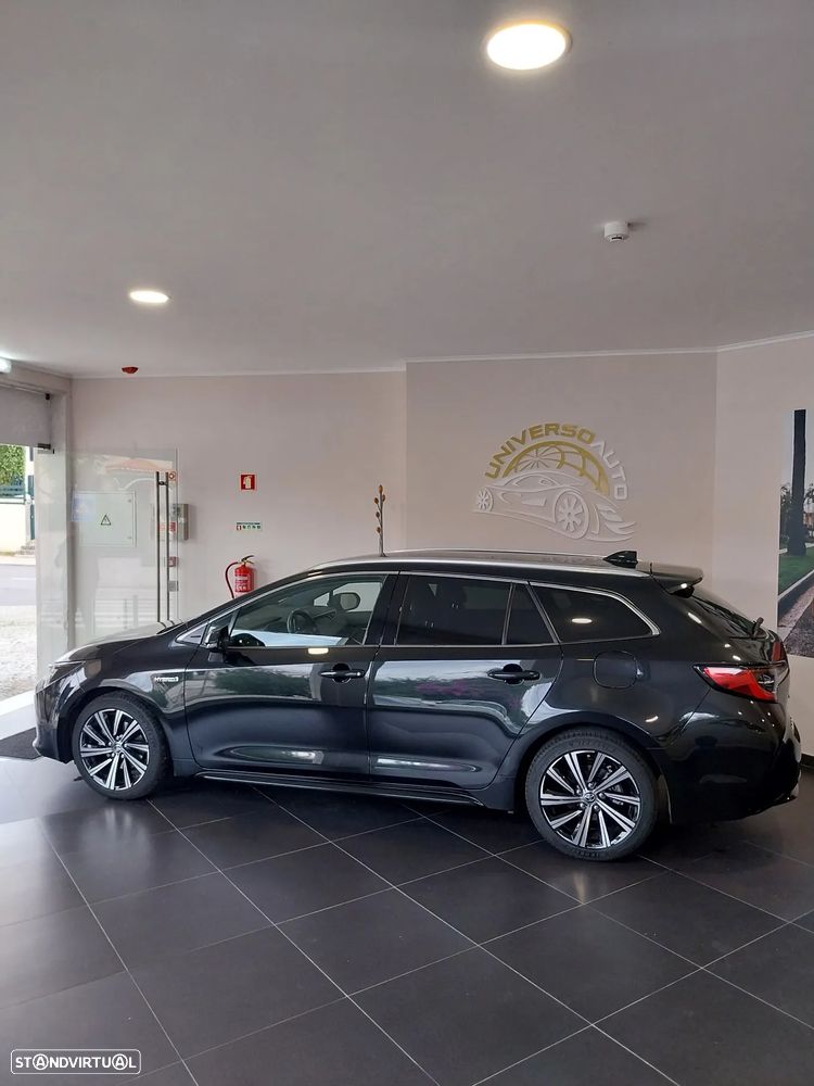 Toyota Corolla Touring Sports 1.8 Hybrid Comfort+P.Sport - 4