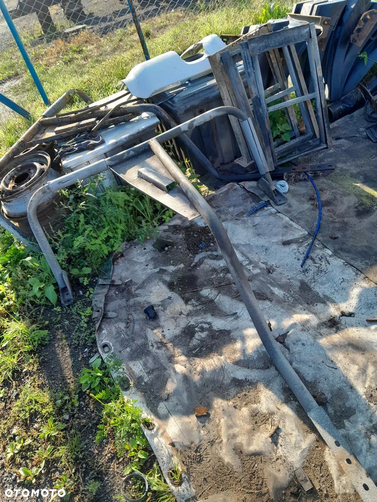 naczepa krone kosz na kolo-- drabinka