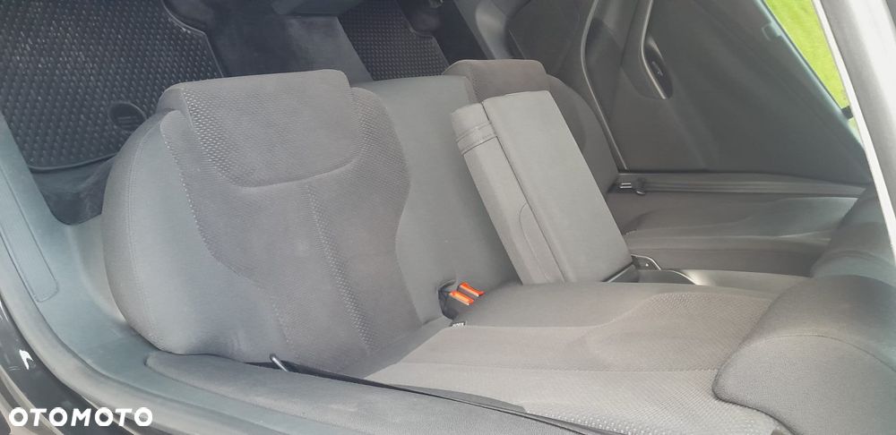 Volkswagen Passat 2.0 TDI Comfortline - 30