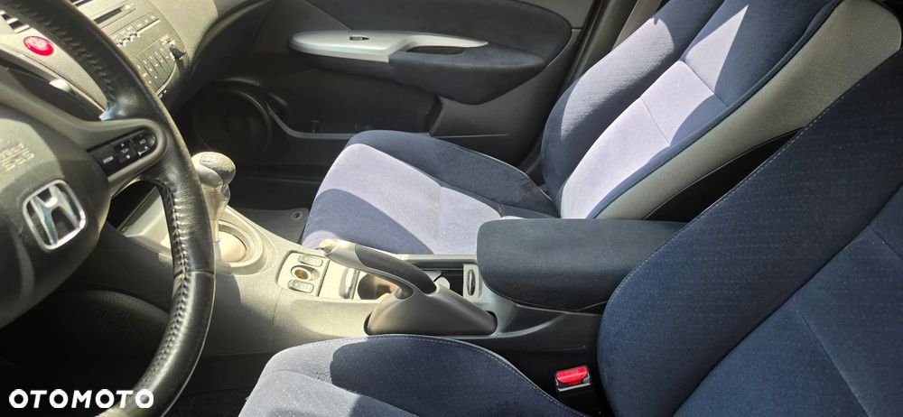 Honda Civic 1.8 Sport - 2