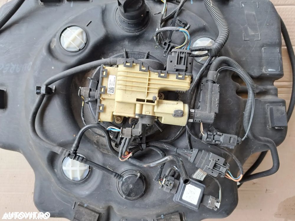 Rezervor adblue cabla, pompa, senzor adblue Volkswagen Touareg Porsche Cayenne 958 3.0tdi 3.6tdi 2011-2018 - 3