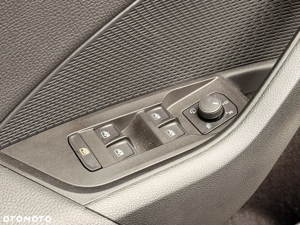 Skoda Octavia 1.5 TSI Business - 26