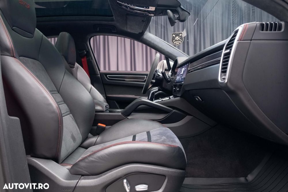 Porsche Cayenne Coupe - 39