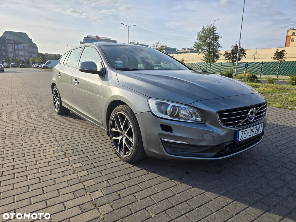 Volvo V60 D4 - 18